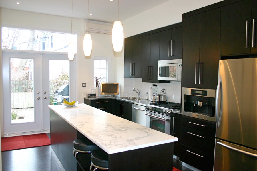 Cabbagetown Modern Kitchen - Featured Image
