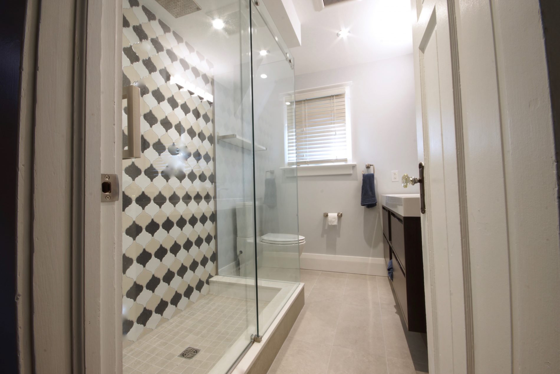 Bingham Ave. – The Beaches Toronto Main Bathroom Renovation - Featured Image