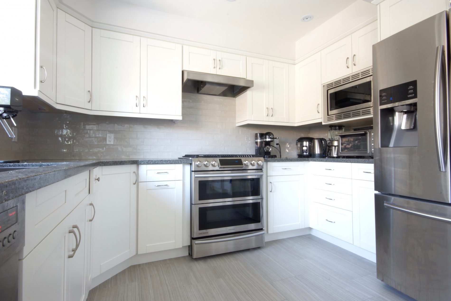 Rodeo Dr. – Thornhill Shaker Kitchen Renovation - Featured Image