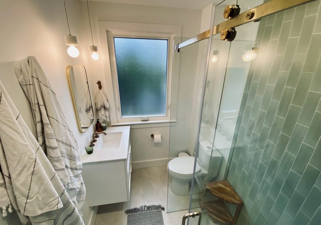 Toronto_Danforth_Main_Bathroom_Woodrow_4 Toronto_Danforth_Main_Bathroom_Woodrow_4